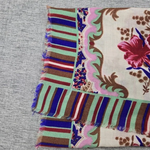 VTG  Glentex Women's Scarf  Floral Brilliant Colorful Design Frayed Edge No Tags - Picture 7 of 8